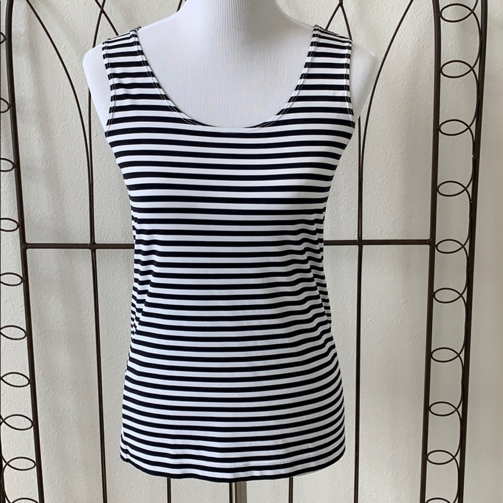 Chico’s Scoop Neck Stretch Tank Top